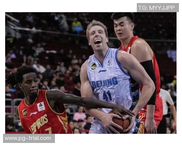 姚明与NBA传奇老大一对一较量谁能胜出引发球迷热议