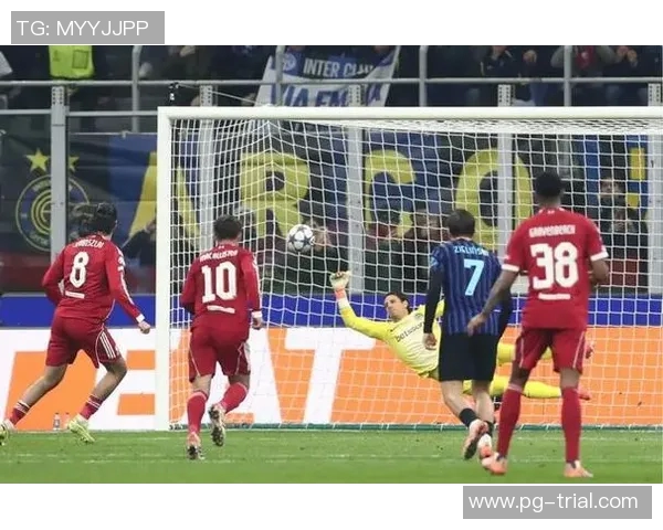 中超精彩对决：那不勒斯与利物浦战平神扑引发争议判罚全场沸腾