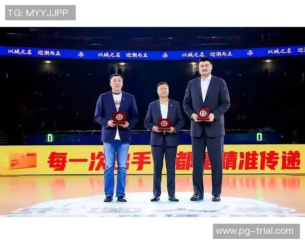 追逐梦想的篮球之星姚明在梦中与我同行的奇幻旅程