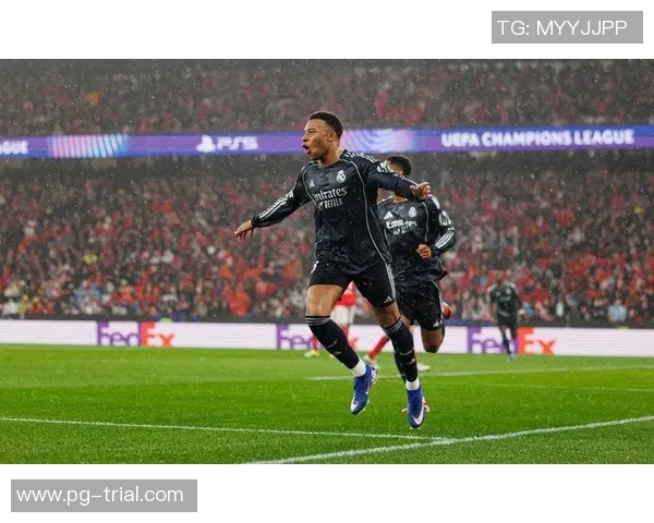 本菲卡狂胜热刺5-1补时进球点燃全场激情赛后点评