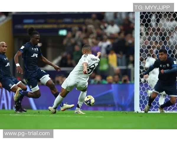 足总杯激战巴萨与阿森纳战平帽子戏法引发全场热潮回顾十大精彩进球