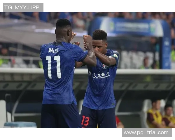 中超历史冷门那不勒斯惊险逆转切尔西4-3引发全场狂欢